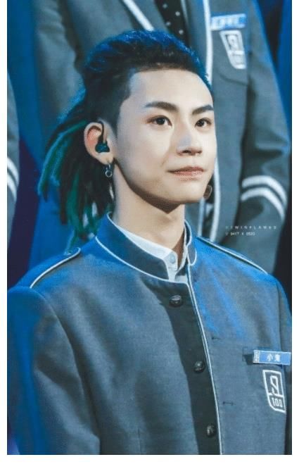 綜藝|小gui吳宣儀天臺接吻，不收費就可以觀看？現(xiàn)在綜藝玩的真大