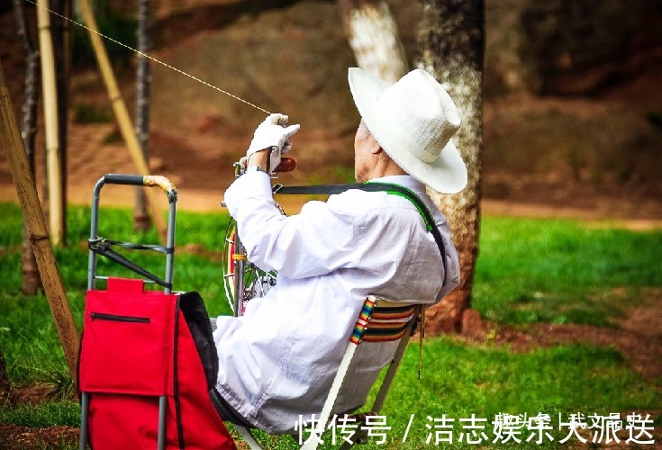 老人言!老人常说“人穷不省三钱,没钱不串三门”,记住此忠告,受益终生