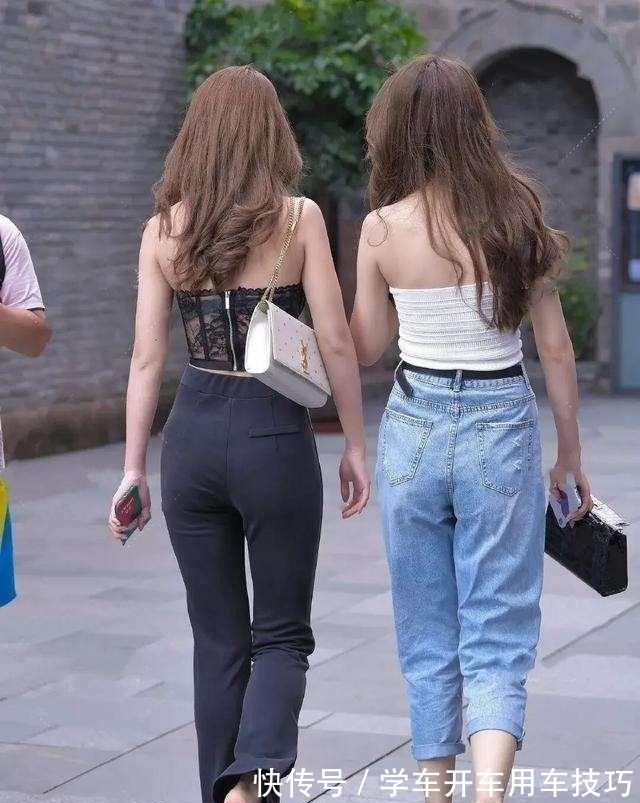 上衣 黑色打底裤搭配性感时尚上衣,看起来更性感,打造上半身的比例!