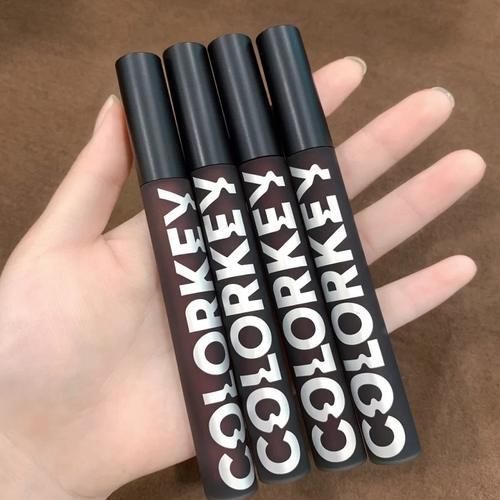 白+粉|这些唇釉开挂了吧!年度爱用平价唇釉分享!女生的快乐源泉!