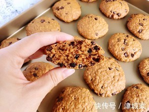 燕麦饼干，无黄油配方无需打发，保证各个酥掉渣，不干不噎不变硬
