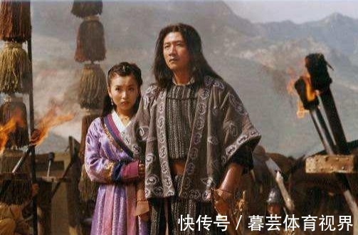 鸠摩智$乔峰跳崖未死武功尽失,受尽虚竹段誉折辱,忍辱负重绝地反击