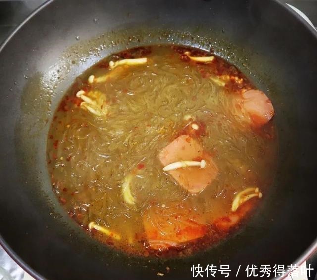 麻辣山药粉Q弹爽滑,麻辣鲜香,一碗都不解馋