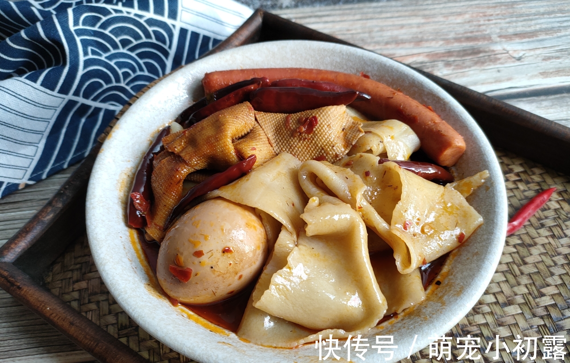 疫情宅家一星期，半袋面粉已见底，6天面食不重样，网友：真馋人