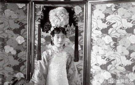 皇后婉容|传闻中溥仪将婉容卖给了日本士兵,这是真的吗