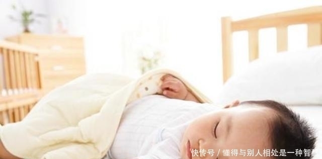 辅食|为啥不让宝宝喝“3段”奶粉?看看国外宝妈的做法,就明白了