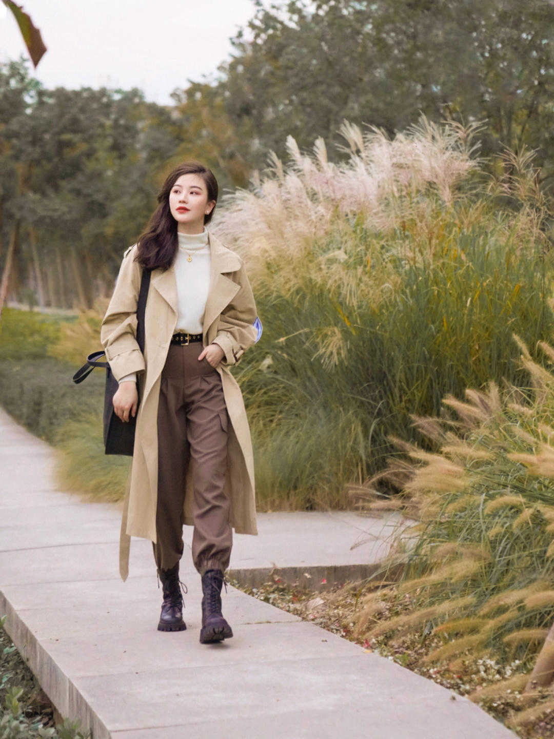 穿搭|长款会视觉疲劳,还难搭配,不,至少风衣不会