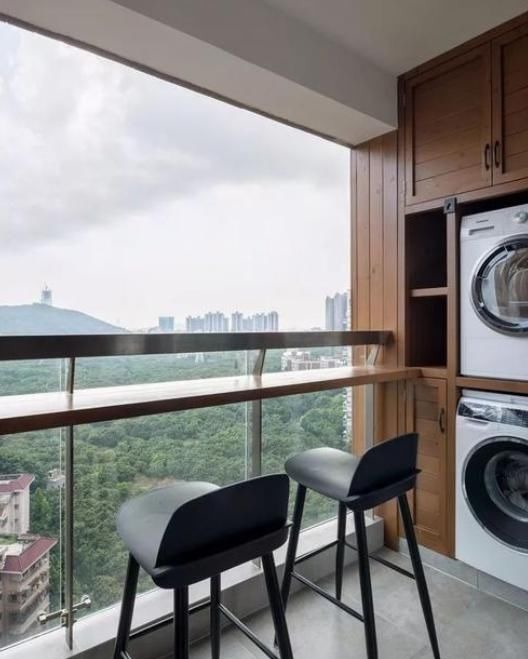 阳台上|同样是阳台,这样装修不仅实用还漂亮,别再把阳台变“晾晒台”了