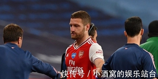 阿森纳|世界杯冠军中卫近乎陨落！年仅29岁，就面临退役，没有球队想要他