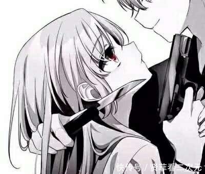 超火“双人”动漫情侣头像试着用微笑细数你给的伤，无奈泪随微笑流出眼眶