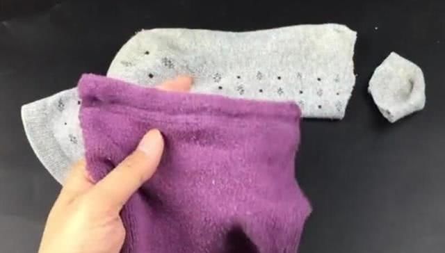 穿过的旧袜子不要扔,可以这样用