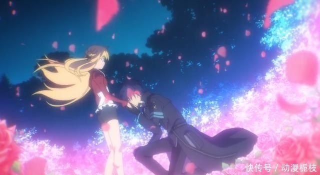 女主|动漫女主衣服被吐槽像“天猫”,官方也来凑热闹了!