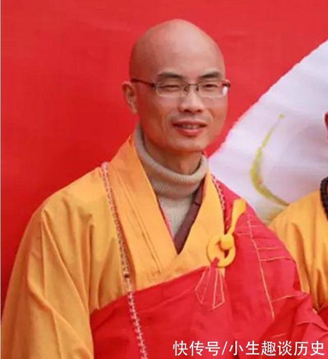 父母&北大硕士邓文庆:毕业出家为僧,父母苦劝无果,反倒一起搬入寺中