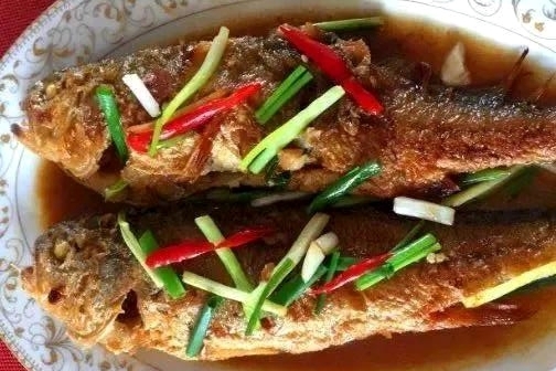 几道香辣不腻的家常菜，家人吃得有滋有味，好吃到光盘，做法简单