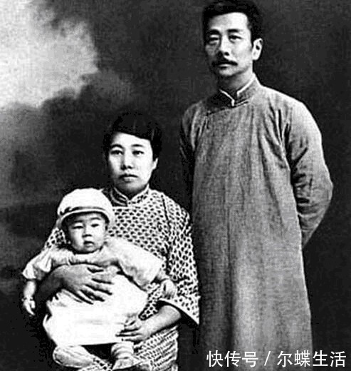 小名@鲁迅写过1篇“幼稚”文章,通篇只用了3个字,却感动了无数读者