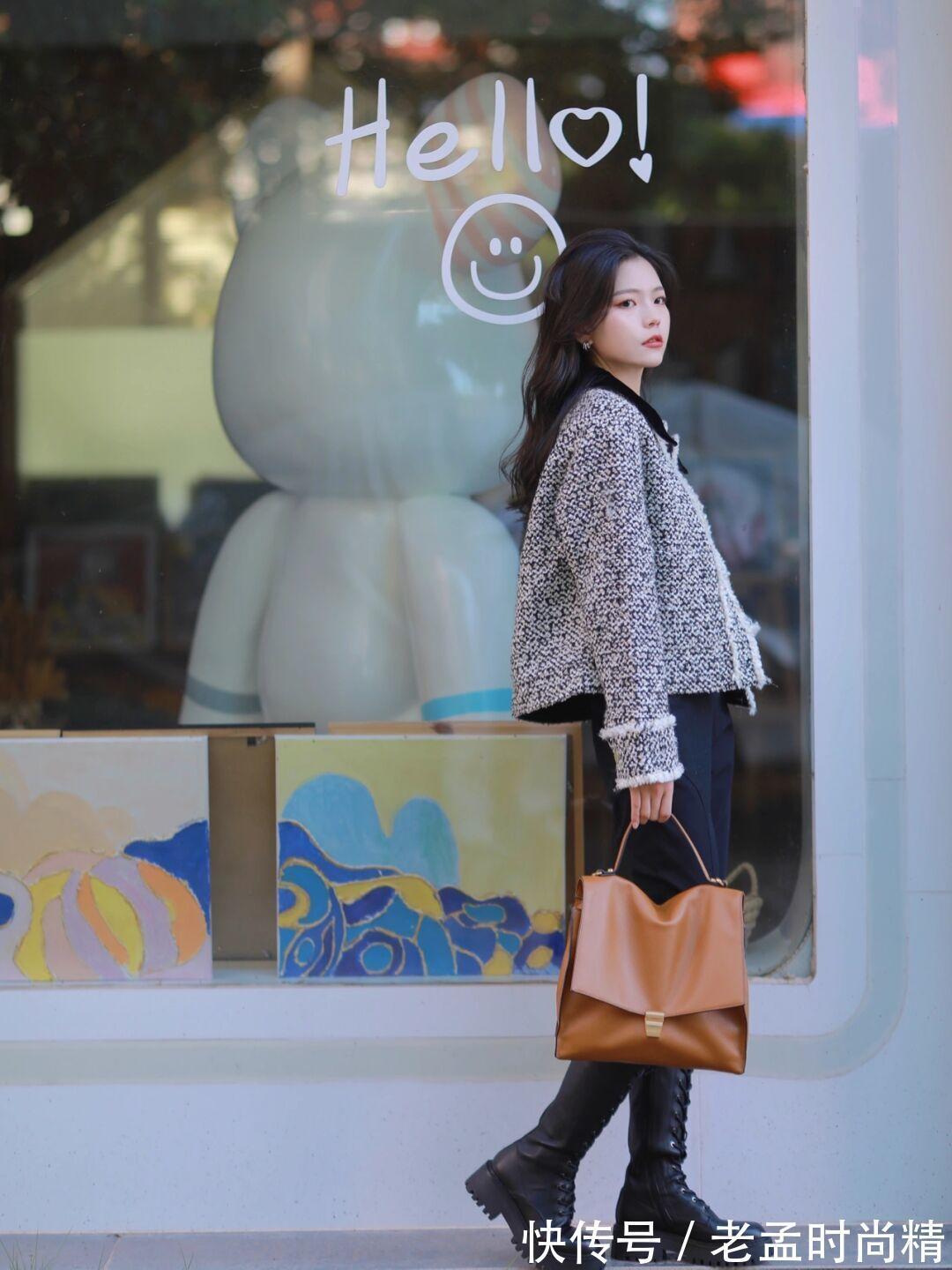 搭配|秋天精选:时尚博主小姐姐演绎针织连衣长裙+打底衫,优雅与个性