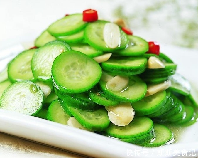 体内|清肠吃猪血错!此道“天然清肠菜”,1元弄一盘,排出体内垃圾