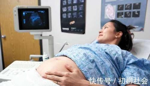 孕妈妈们|孕24周做彩超,胎儿不停地做鬼脸,孕妈得意之时,医生:再做一遍