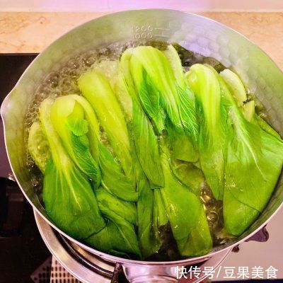 简单易学家常油泼面