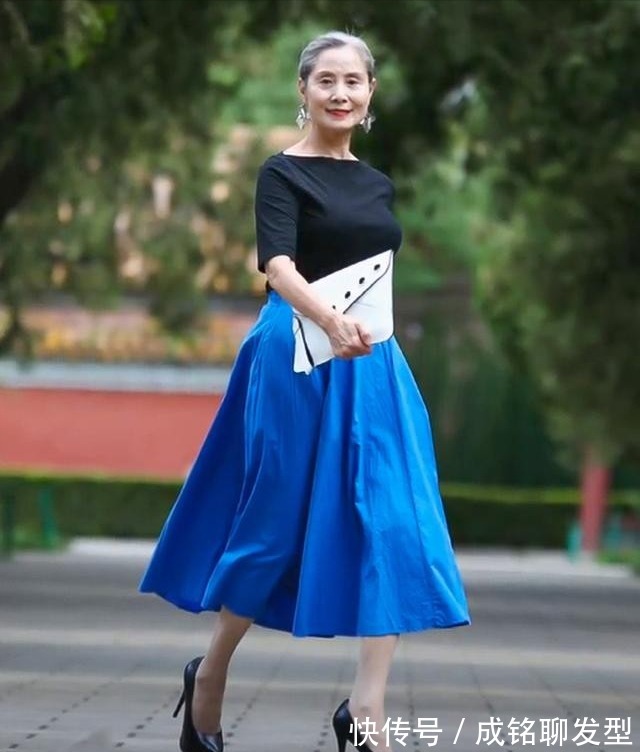 身材高挑|年过六十留披肩发太“装嫩”?老人选择发型,发量和气质说了算