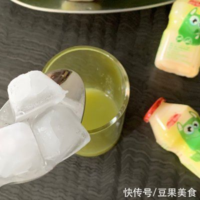 界界|一定要收藏的青提乳酸气泡饮，简单零失败