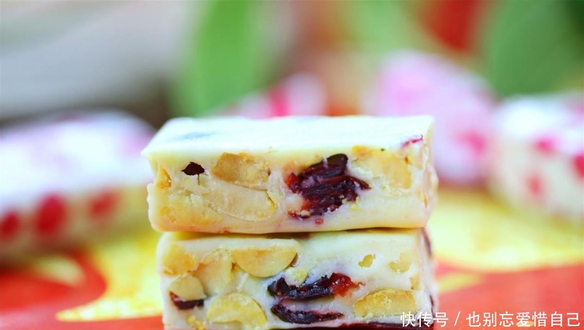 儿子爱吃牛轧糖不用花钱买,自己在家就能做,简单好做无添加