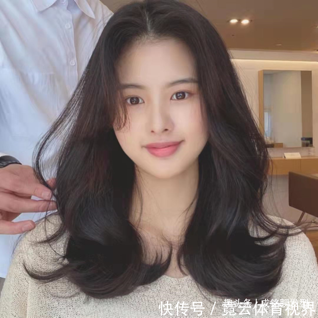 修饰 不是你脸大,是你发型没选对!学会这三个攻略,发型时尚还显脸小