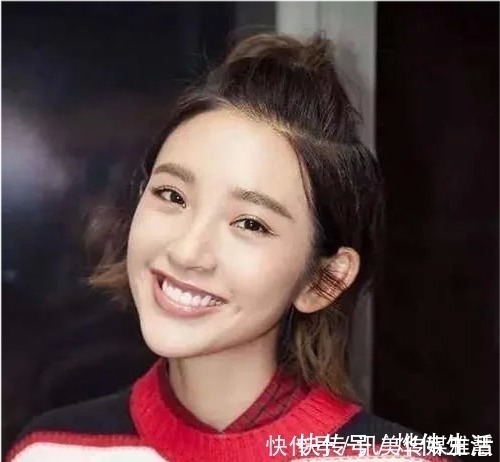 女生 发际线比较高的女生,尽量少梳这3种发型,否则发际线会上移!