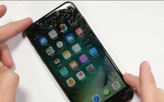 屏幕|手机:屏幕损坏,换屏还是换机?