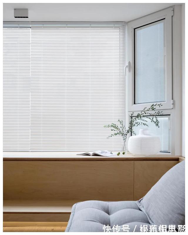 户型|89㎡高颜值美宅，「书墙+地台」的设计很抢眼，轻松住下三代人！