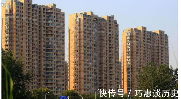 炒房客|多地银行收紧贷款，专家：没有买房的人福气要到了