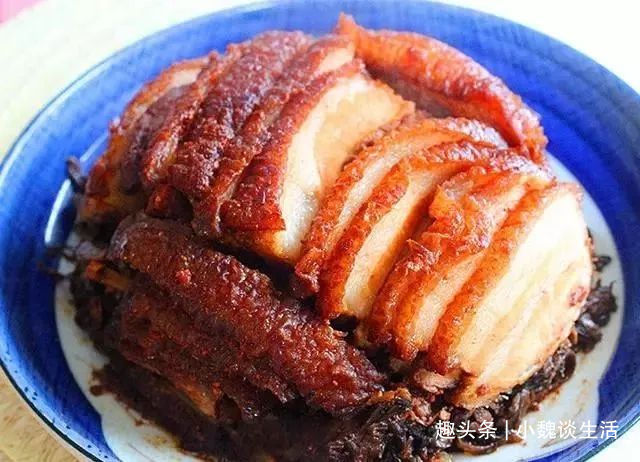 梅菜扣肉的16种做法,肉烂菜香汁亮,入口即化肥而不腻