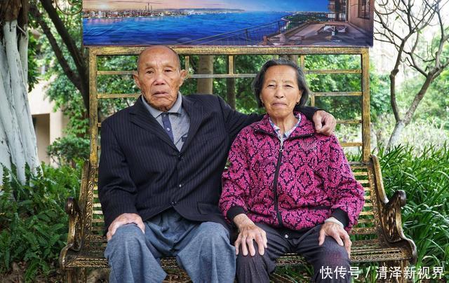 董大爷|上了年纪的老人,该不该把手里的钱告诉子女三位老人说得很实在