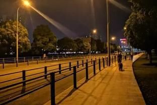 哑铃|每天十五分钟，使用一对哑铃练出好身材，避免肌肉受到伤害