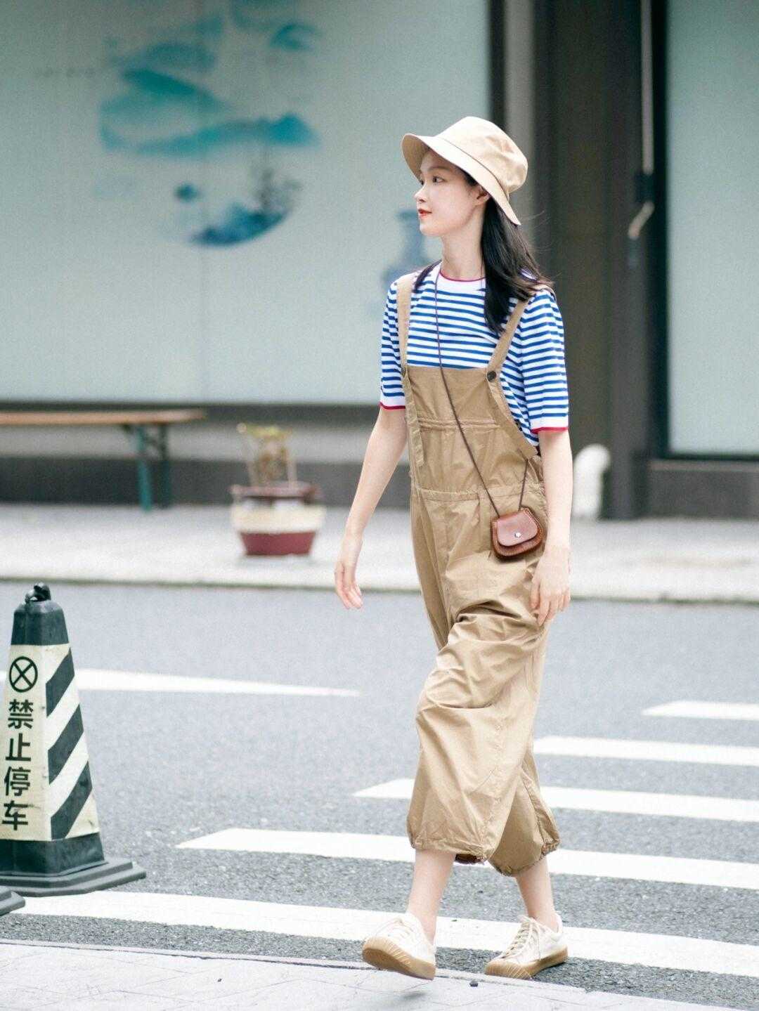 稚嫩|背带裤是年轻的代表,原来30+还可以这样穿,青春洋气