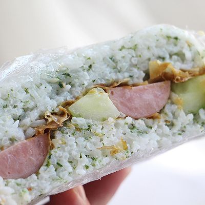 凯撒沙拉酱饭团