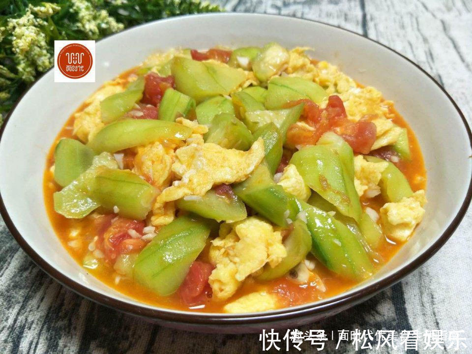 入味|丝瓜和这两样一起炒，可口下饭，入味又下火，你真的不能错过！