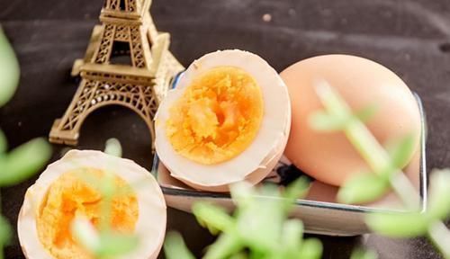 长寿|每天早上吃1个水煮蛋,会收获哪些好处?医生:离长寿又进一步