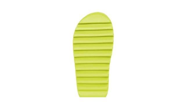 slide|侃爷又鸽了！除了《DONDA》跳票外，还有全新 Yeezy Slide