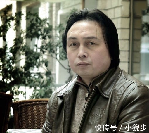 隶书|“歪七扭八”的隶书,获全国书法展最高奖,就因为写得有趣?