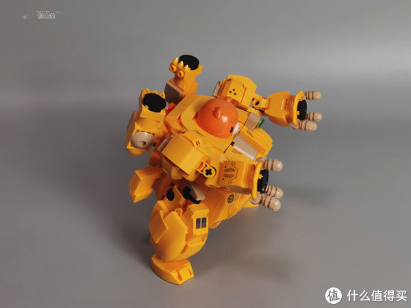 kum虚测评 篇二百零三:小鲁班的熊出没机甲可可爱爱的蹦到你面前