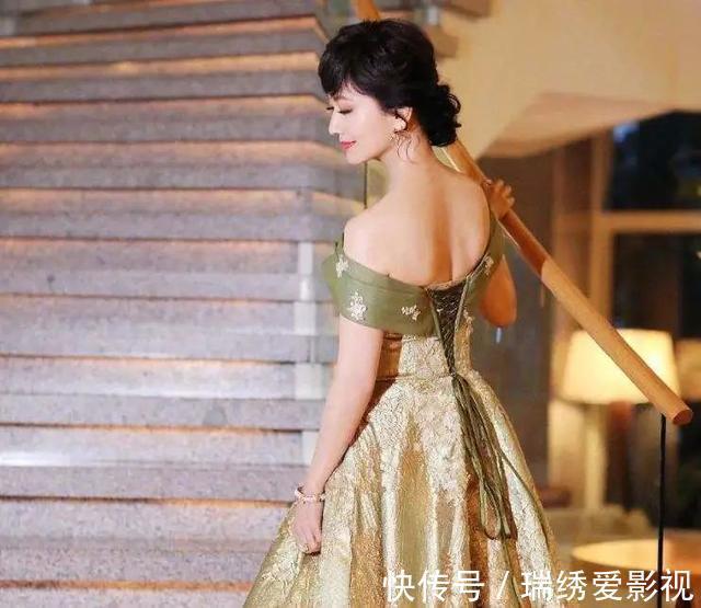 体式|后背肉肉一层层,胳膊还很粗!专瘦上半身的体式来了,早晚各一遍