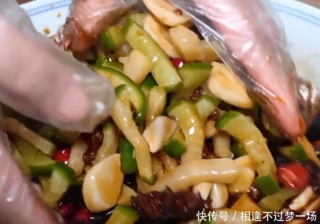 无水无油|腌萝卜条的家常做法,简单易学,酸甜口味,超级下饭