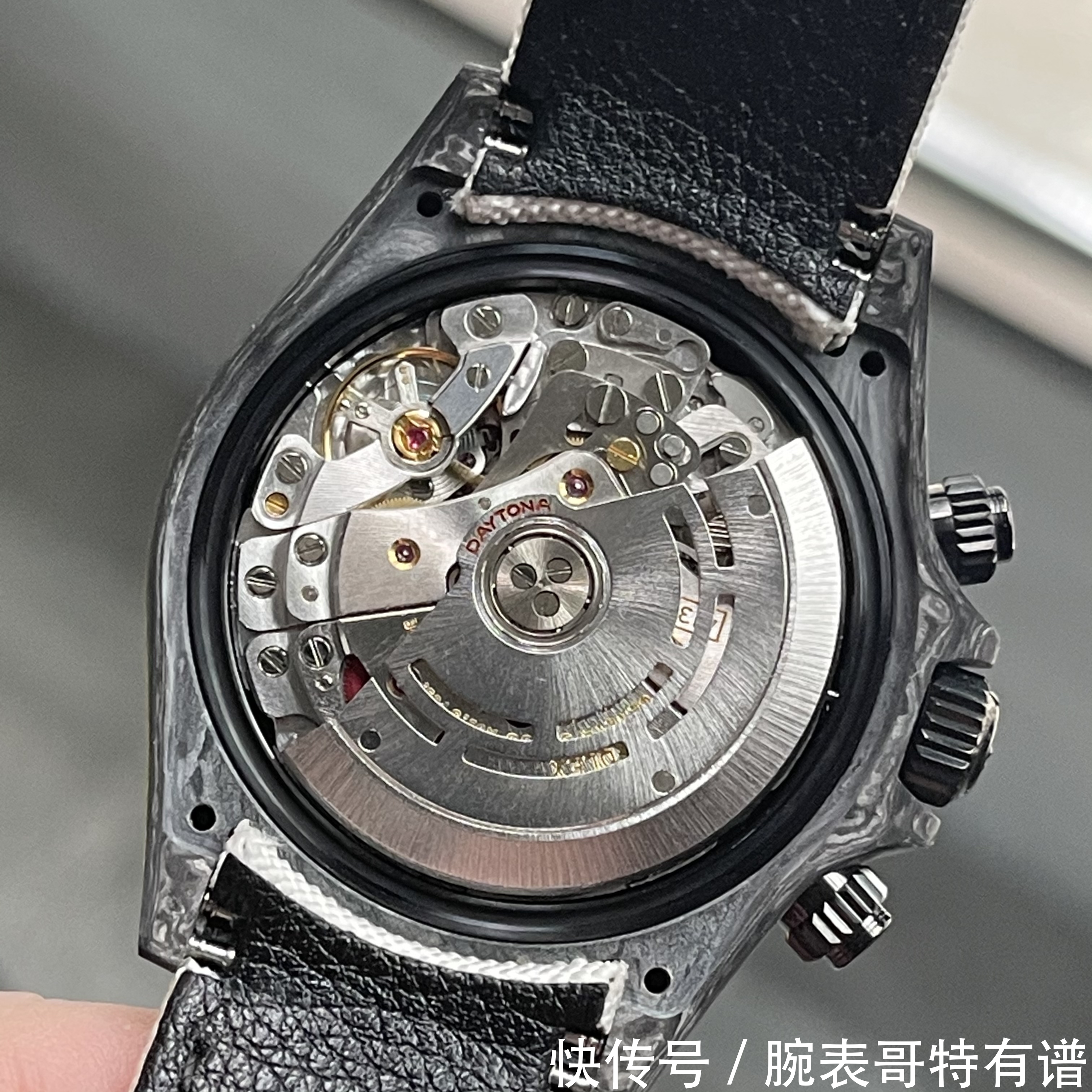 花最少的钱把玩Diw“碳纤维”腕表!劳力士碳纤维宇宙计时迪通拿