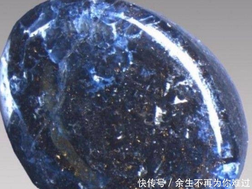 比钻石更硬更贵重！太空宝石初现地球，以色列挖到全新矿物宝石！