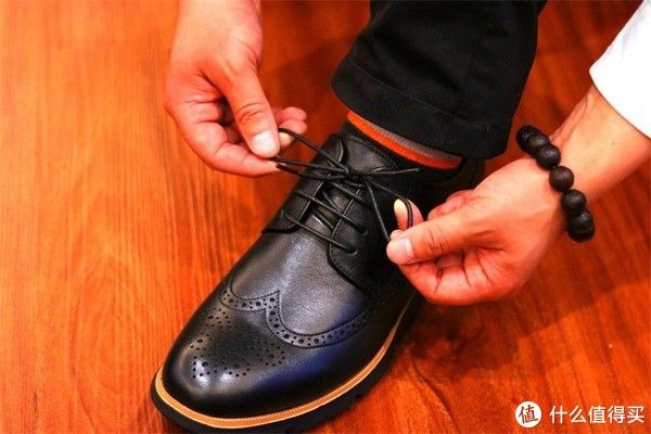 跨界|别不信，运动加商务跨界混搭的全场景鞋履来啦