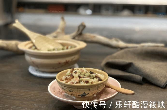 饭菜|天热不爱炒菜,试一试做腊肉豌豆焖饭,饭菜都有了,省时省事