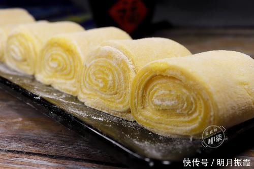 2个红薯,1碗糯米粉,不烤不油炸,简单一做,软糯香甜又多层