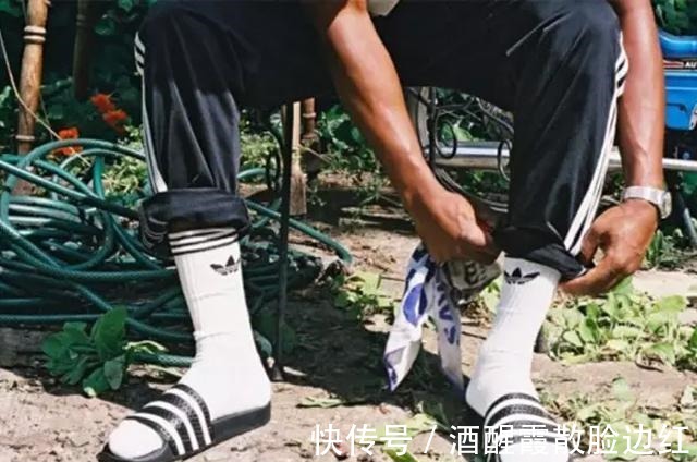nba 体育生都爱“拖鞋+白袜”,如此土爆的搭配,为何这么受欢迎