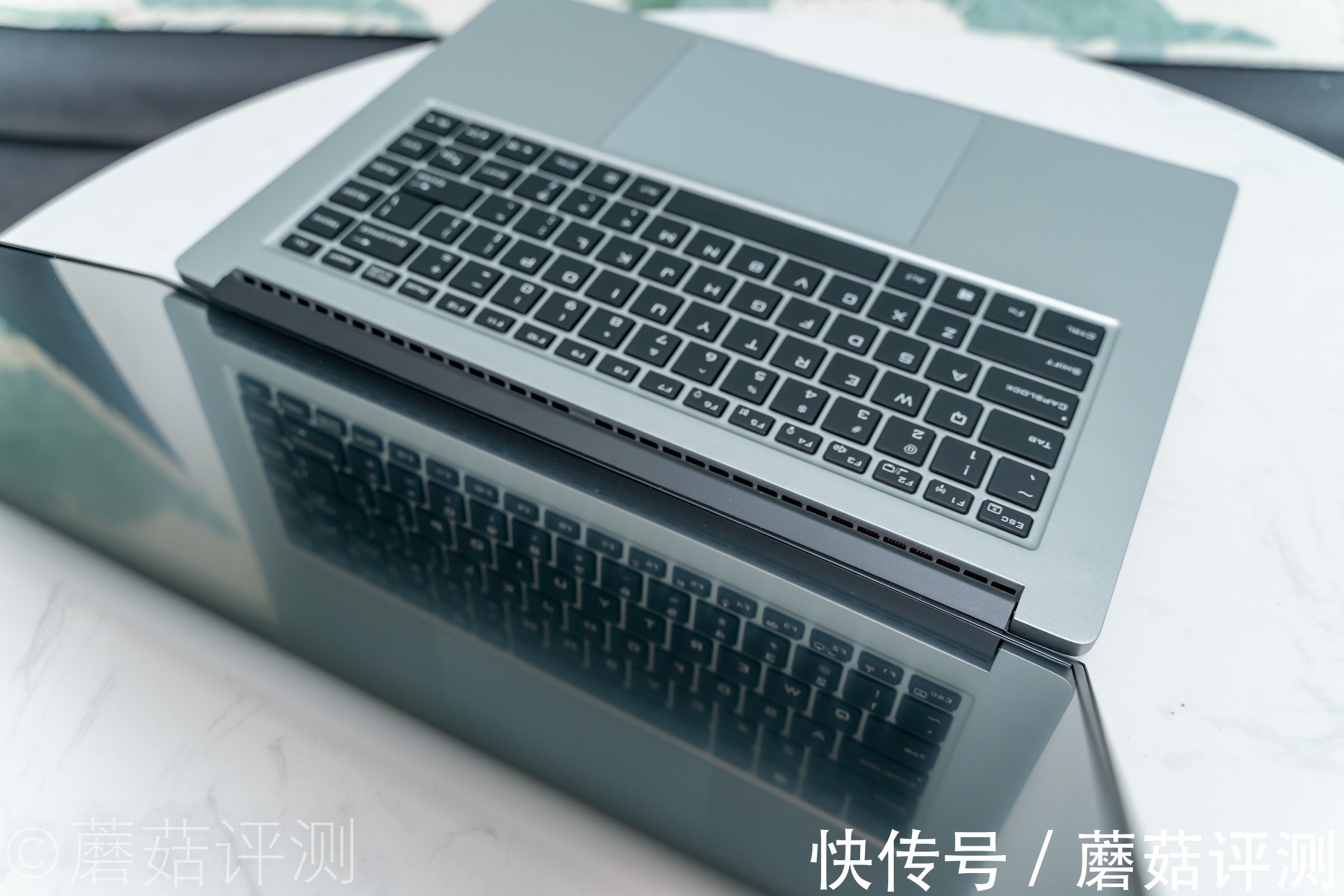 轻薄本|Intel 12代酷睿重新定义大屏轻薄本、机械革命无界16轻薄笔记本 评测